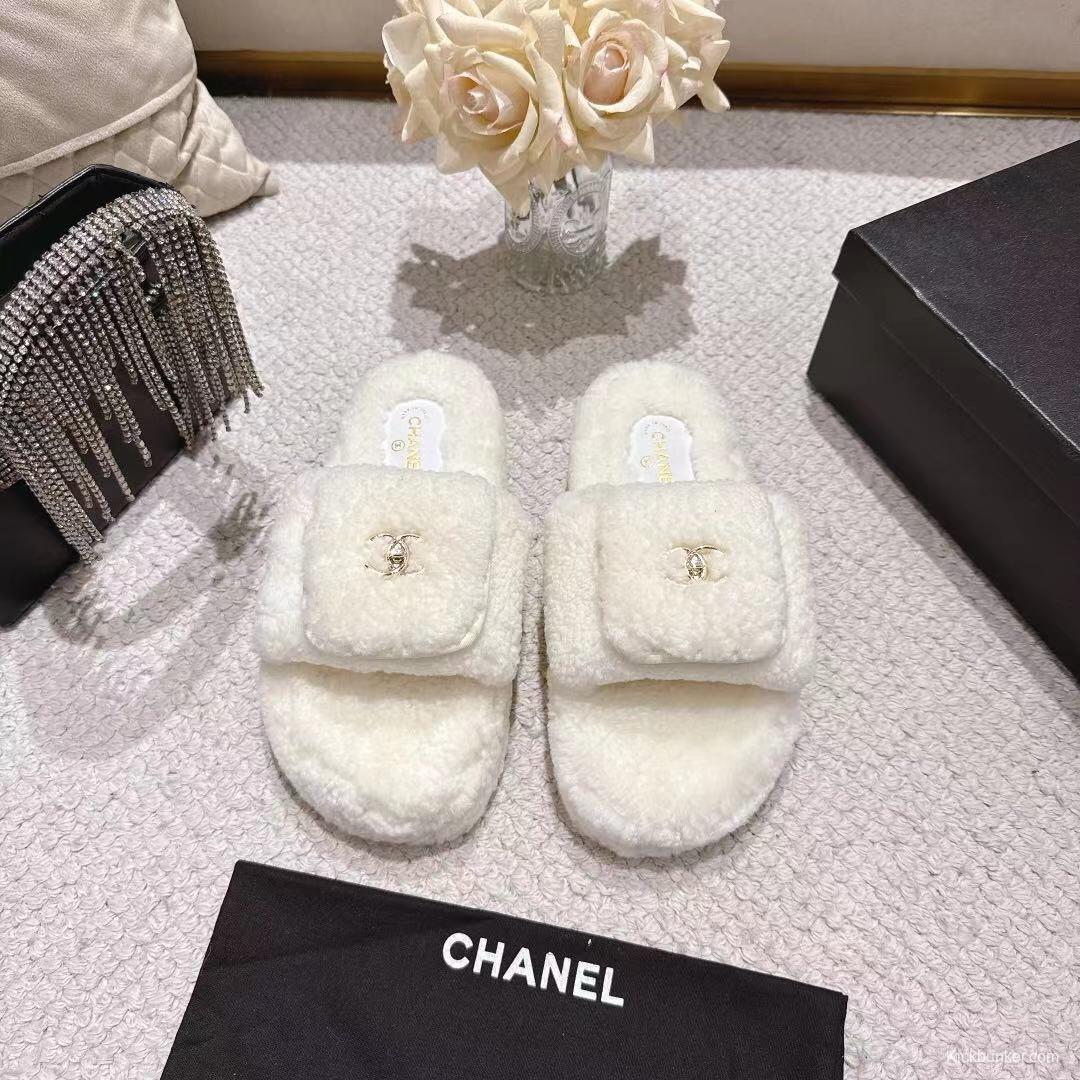 Chanel 2025/SS Slingback Lock Buckle Butterfly Fur Slippers - LY00250