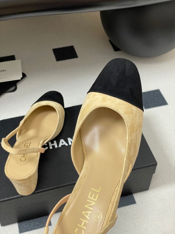 Chanel Sling-back Two-Tone Suede Slingback Sandals Flat/Block Heel - KFY00280
