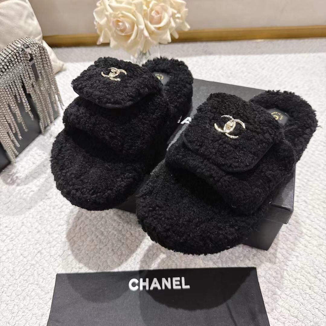 Chanel 2025 SS Slingback Loafers with Lock Buckle - LY00250