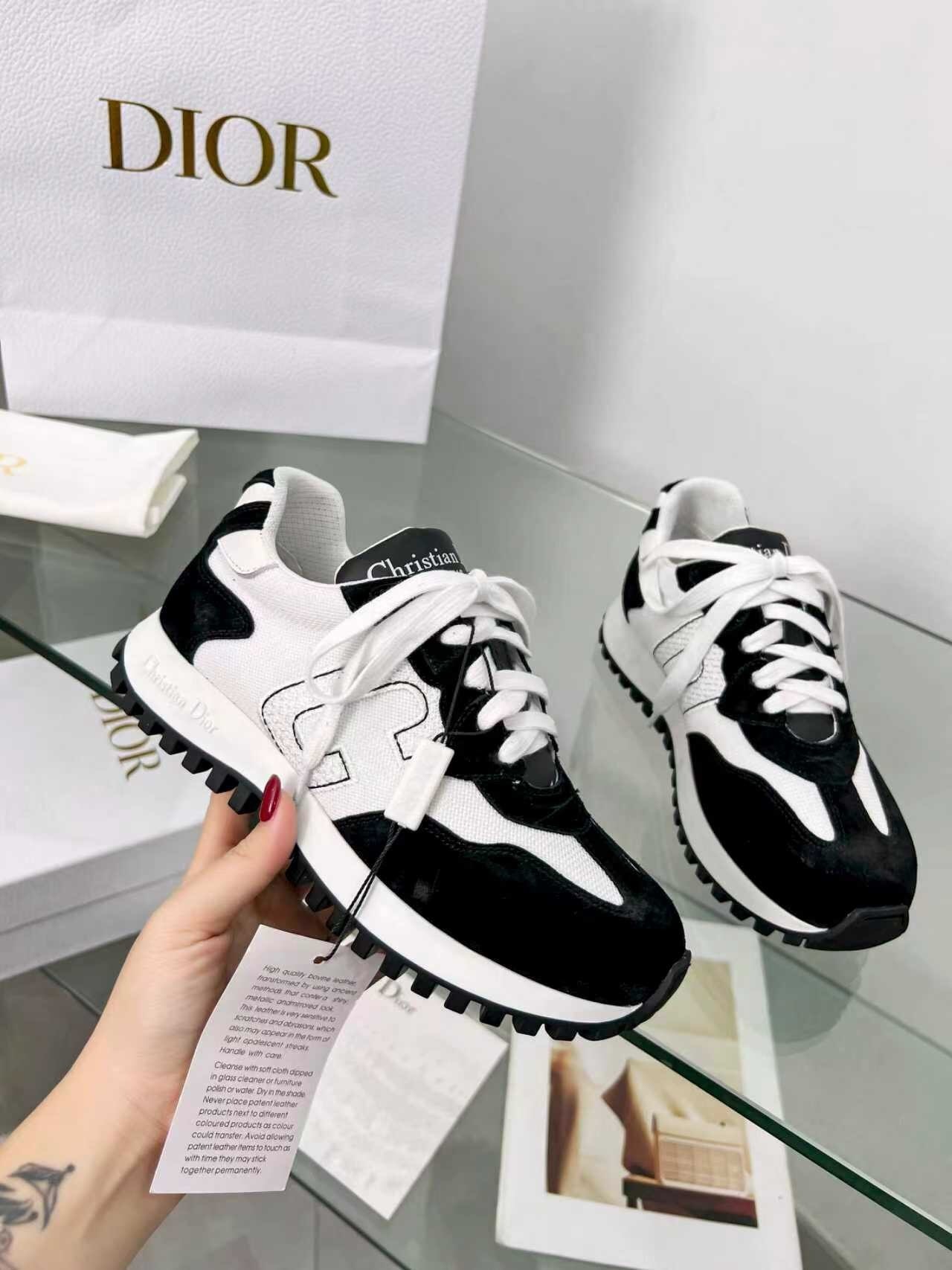 Dior C'est Dior Sport Sneakers - LY00
