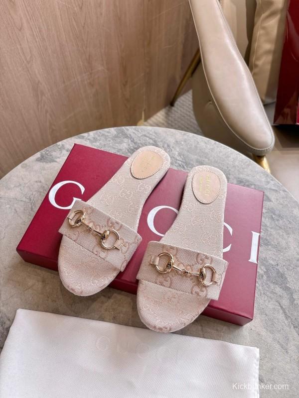 Gucci 2025/SS Leather Mule Sandals with Light Gold Hardware - LY00280
