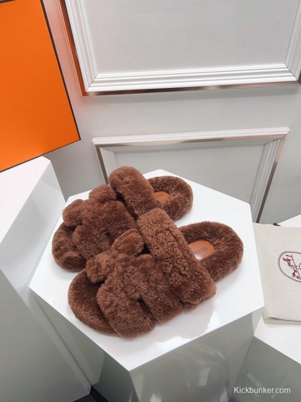 H Erjia Wool Slippers with Genuine Fur and TPU Sole - LY00270