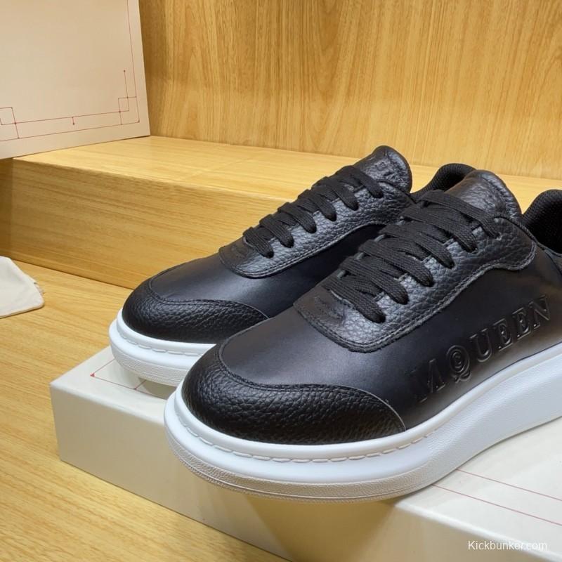 Alexander McQueen Spring 2025 Collection Platform Sneakers with Thick Sole Design - AS00320