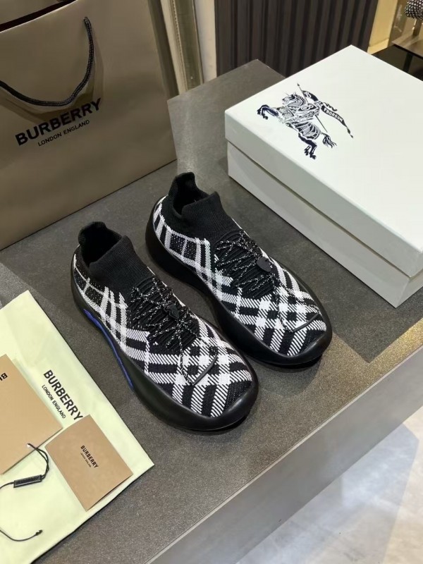 Burberry 2025/SS Italian-Made Sneakers - KFY00280