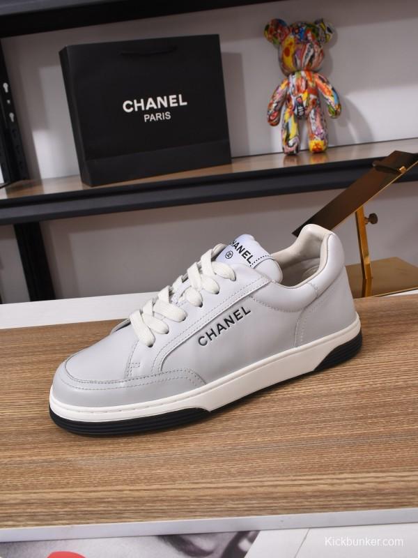 Chanel Classic Loafer with Gradient Logo and Platform Sole - KFY00350