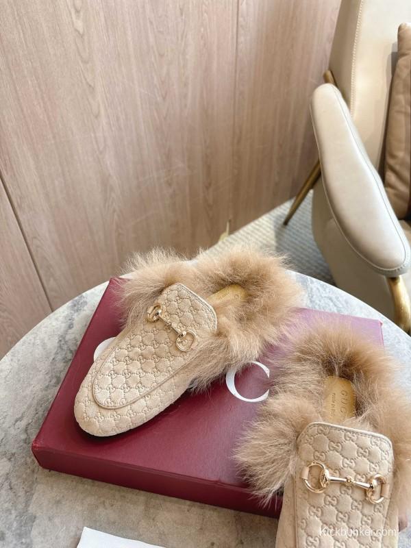 Gucci Fur Mule with Double G Pattern and Horsebit Detail - LY00340