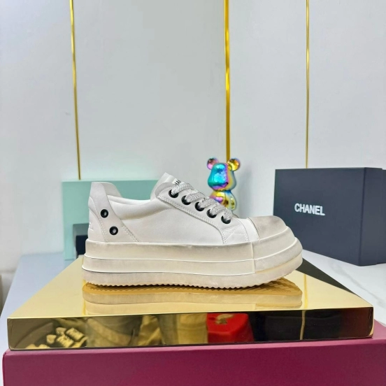 Chanel 2025 SS Classic Panda Dirty Sneakers Bread Shoes - LY00330