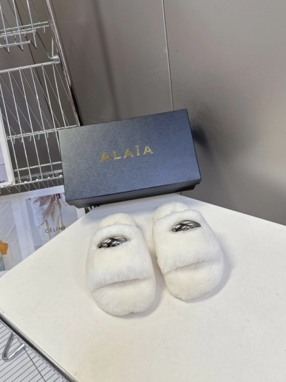 ALAÏA Fall/Winter 2025 Latest Fur Slippers - KFY00230