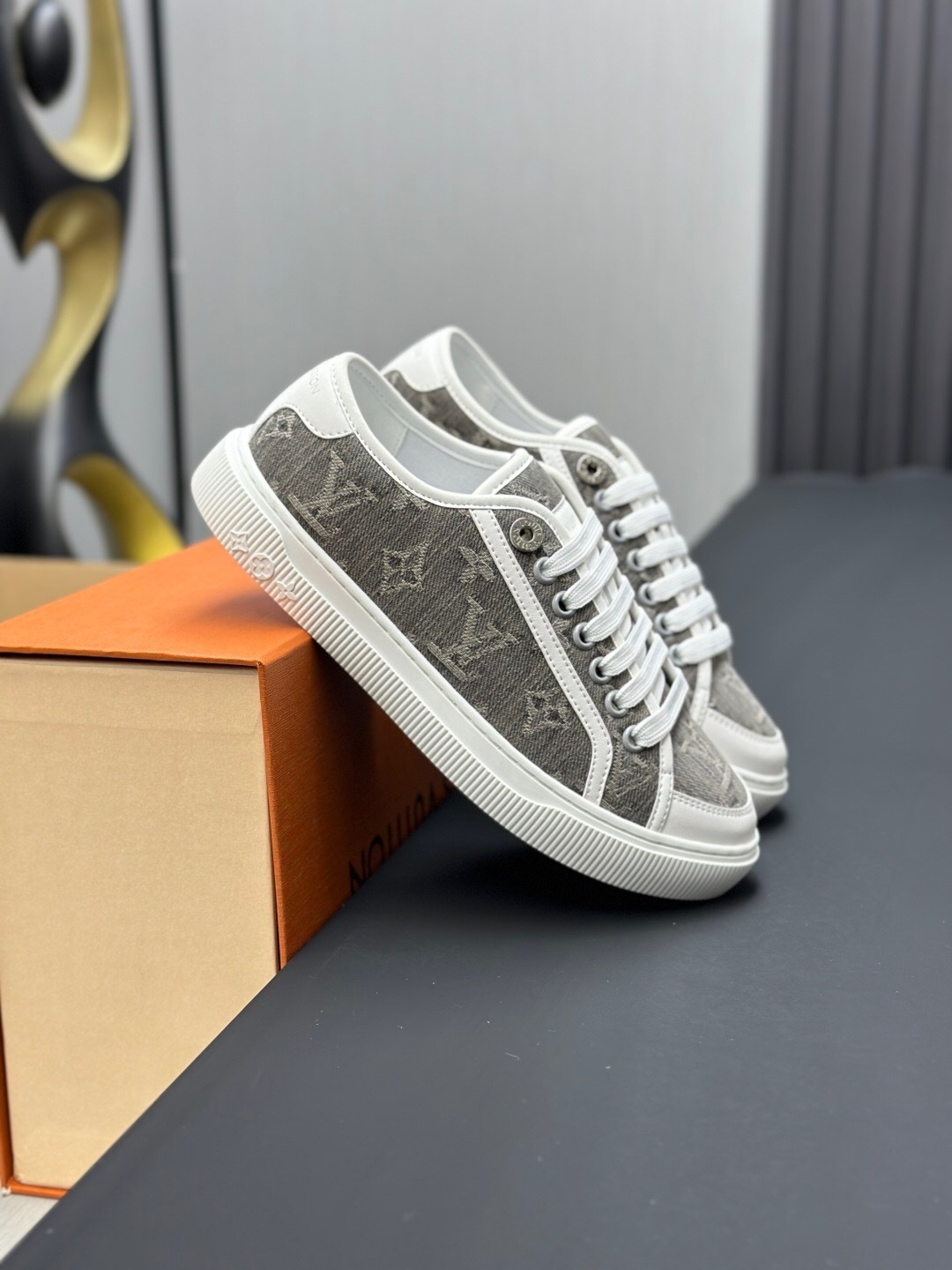 Louis Vuitton Time Out Series Monogram Animal Print Casual White Sneakers - Time Out