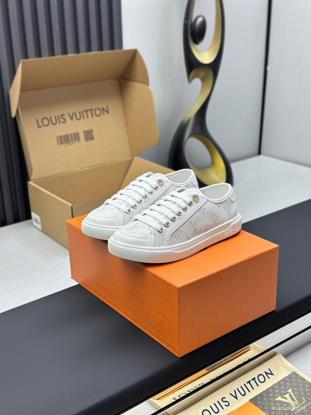 Louis Vuitton Time Out Series Animal Print Casual White Sneakers - AS00260
