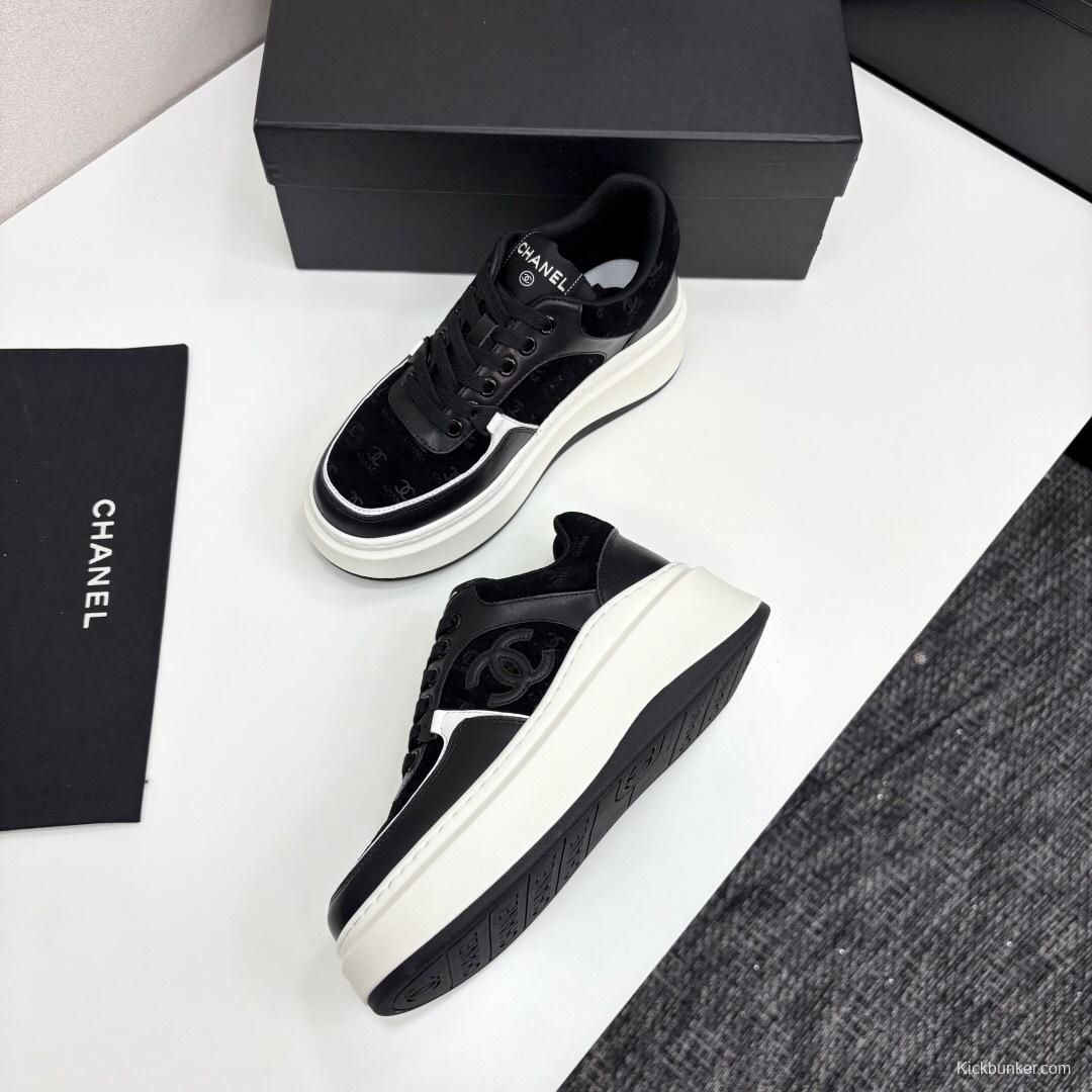 Chanel 2025 SS Panda Casual Sneakers - LY00340