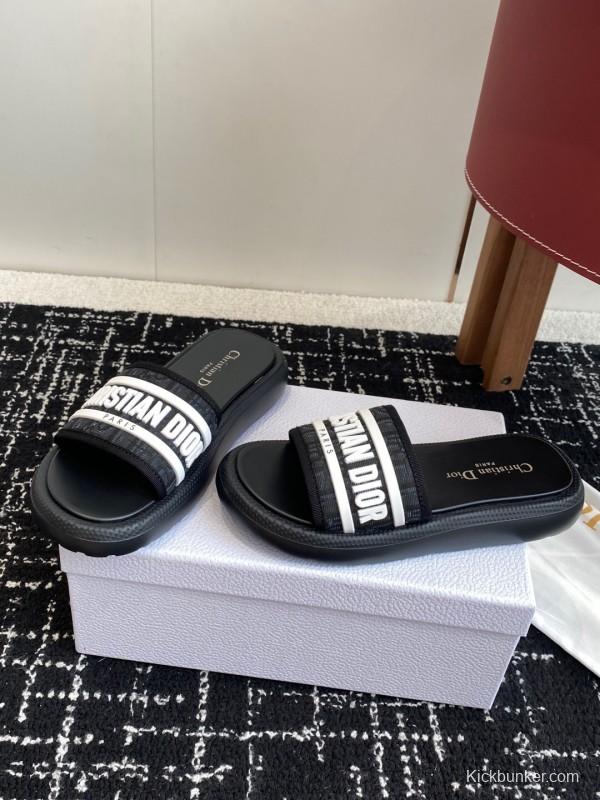 Dior Spring Summer 2025 Latest Lightweight Foam Sole Beach Sandals - KFY00260