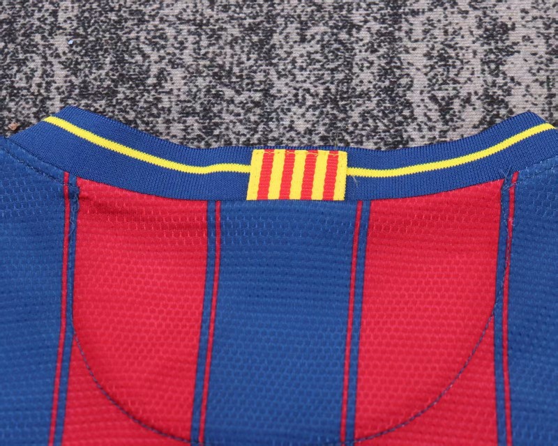 Retro Kids 09/10 FC Barcelona Home Jersey