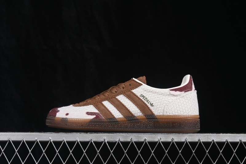 Adidas Handball Spezial Retro Skateboarding Shoes with Suede Upper and Gum Sole - IH4588