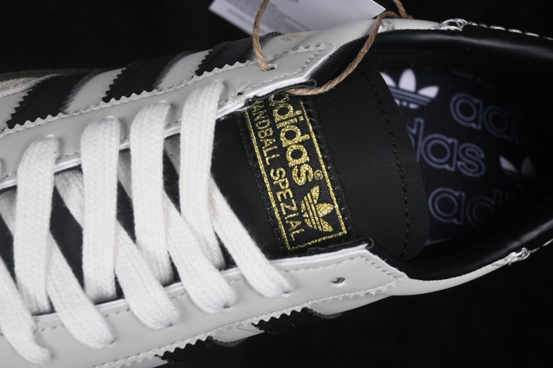 Adidas Handball Spezial Classic Retro Skateboarding Shoes with Suede Upper and Gum Sole - IE3698
