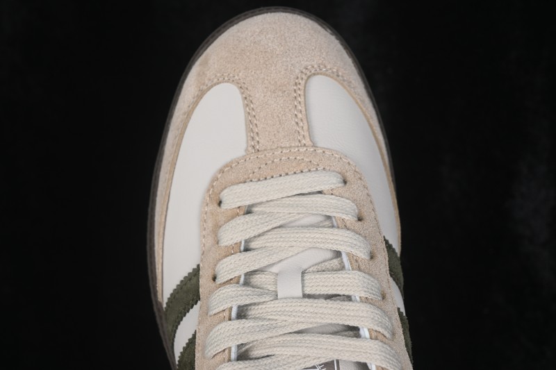 Adidas Samba OG Classic Skateboarding Shoes with Retro Suede Design - JR0893