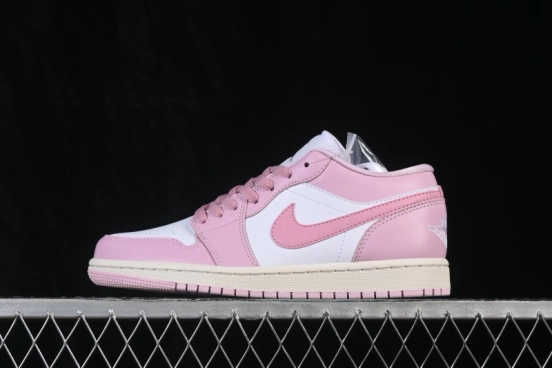 Nike Air Jordan 1 Low Retro Basketball Shoes with Classic Colorway - DC0774-607