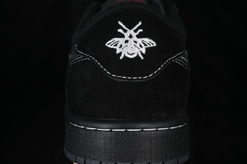Nike Travis Scott x Air Jordan 1 Low OG Sneakers with Reverse Swoosh Design - DM7866-001