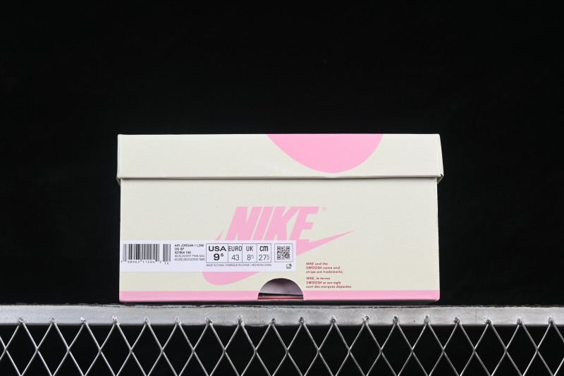 Nike Travis Scott x Air Jordan 1 Low OG Retro Sneakers with Reverse Swoosh Design - IQ7604-100