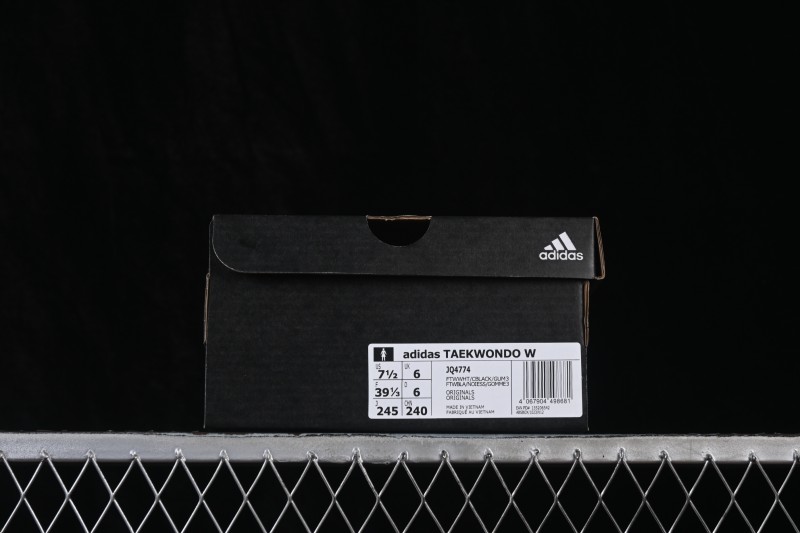 Adidas Originals Taekwondo Low-Top Training Shoes with Comfortable Fit and Durable Traction - JQ4774