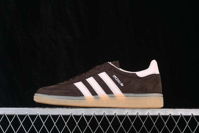 Adidas Handball Spezial Retro Indoor Sneakers with Suede Upper and Gum Rubber Sole - IH1507