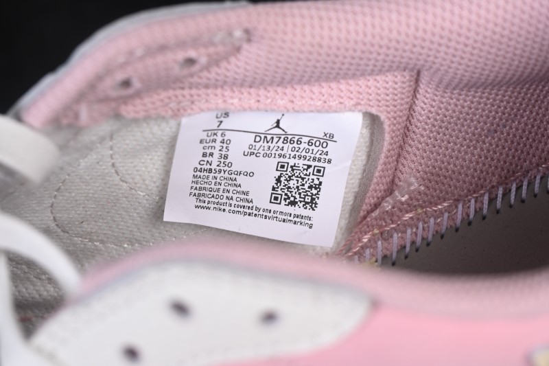 Nike Travis Scott x Air Jordan 1 Low OG Retro Sneakers with Reverse Swoosh Design - DM7866-600