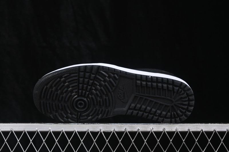 Nike Air Jordan 1 Low Retro Basketball Shoes with Cracked Leather Design - DD9315-003