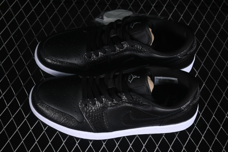 Nike Air Jordan 1 Low Retro Basketball Shoes with Cracked Leather Design - DD9315-003