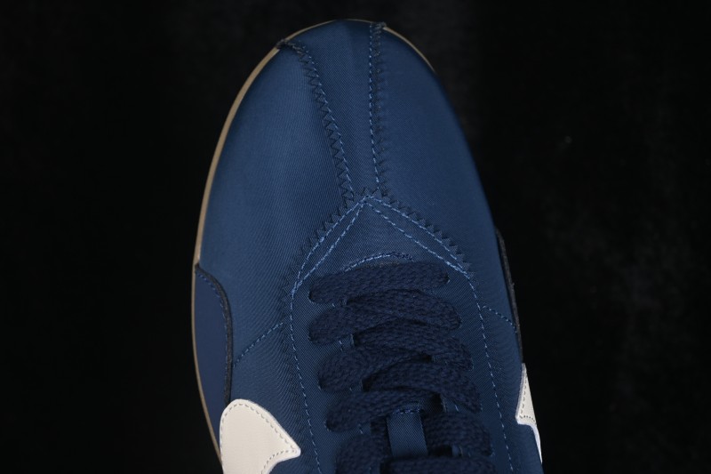 Nike Moon Shoe SP Lifestyle Low-Top Casual Sneakers with Retro Thin Sole - IW0955-400