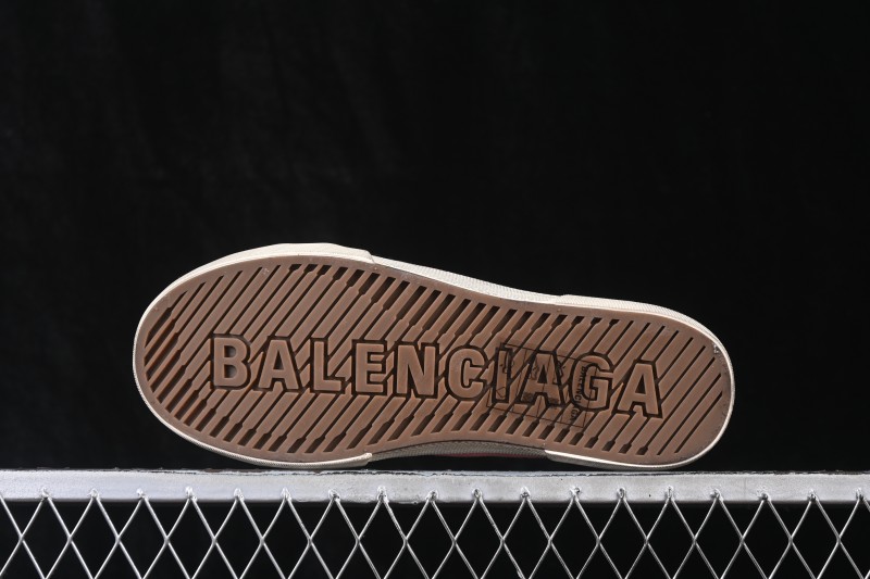 Balenciaga Paris Low Top Distressed Lace-Up Fashion Sneakers - W3RC35592