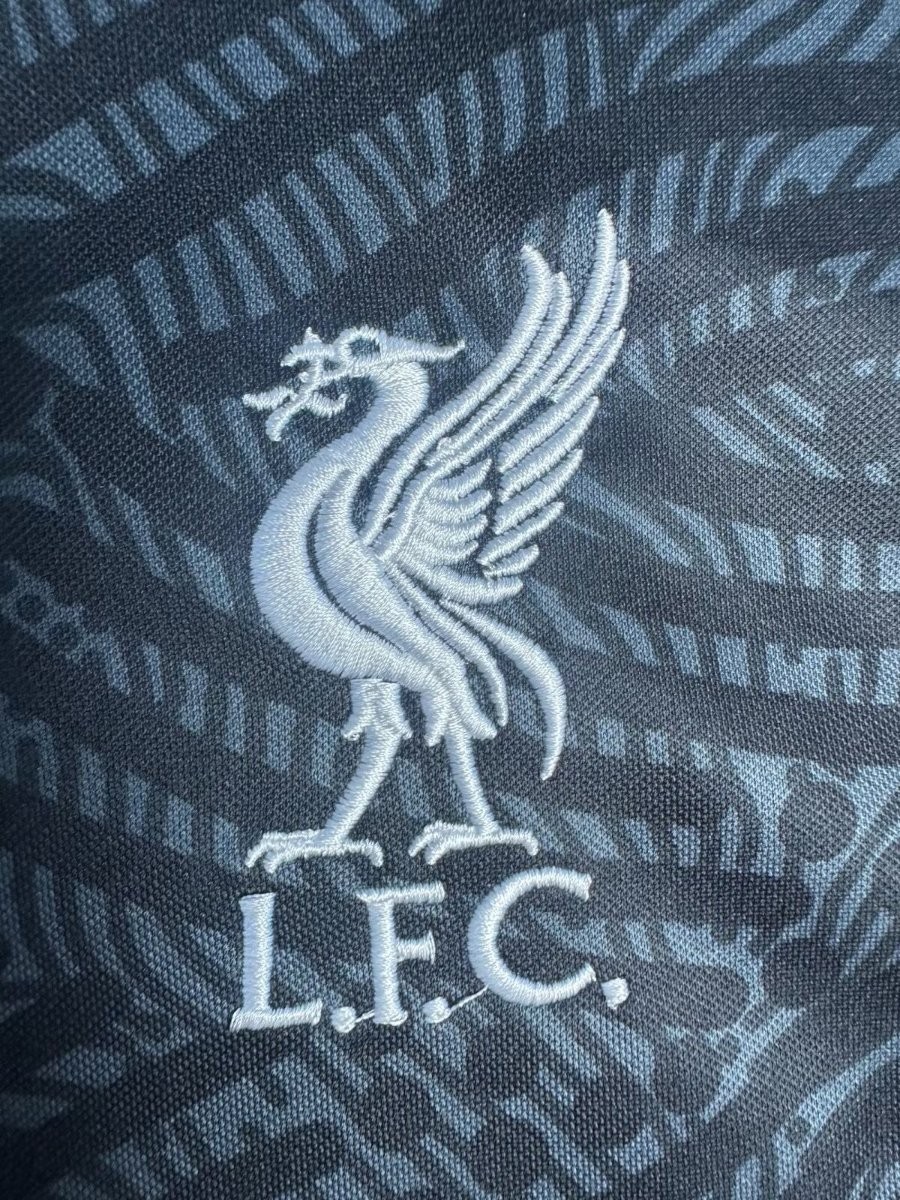 Retro 20/21 Liverpool Black Goalkeeper Jersey