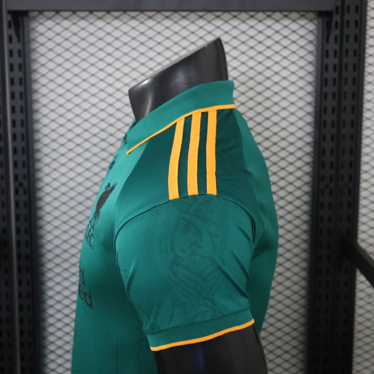 Player Version 26/27 Liverpool Green with Gold Trim Casual Retro Jersey